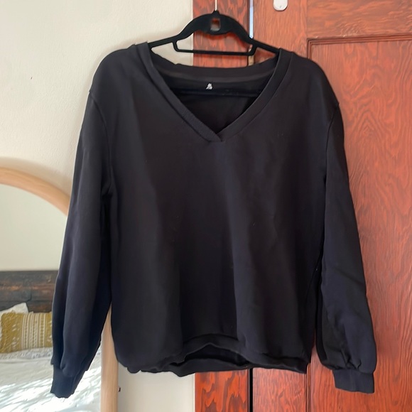 Able black dressy sweatshirt - Picture 1 of 4